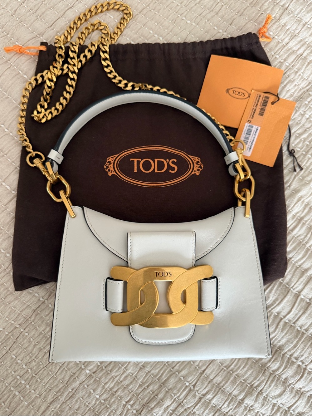 TOD'S vintage Catena Cream Leather Shoulder Bag with Gold Chain Hardware